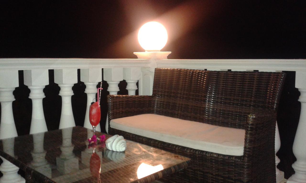 Ionion Star Hotel Tholon Exterior foto